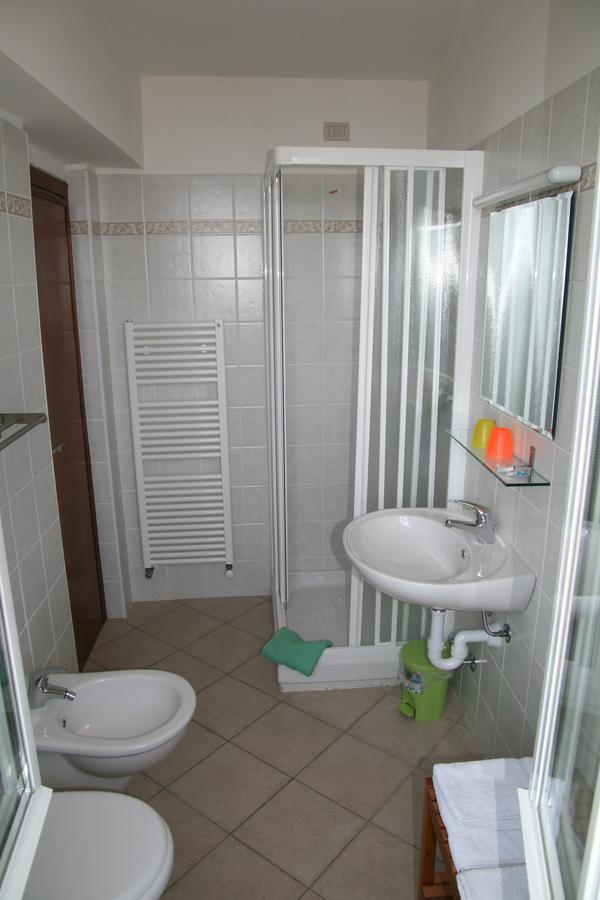 Hotel Ca' Ligure Пьетра-Лигуре Экстерьер фото